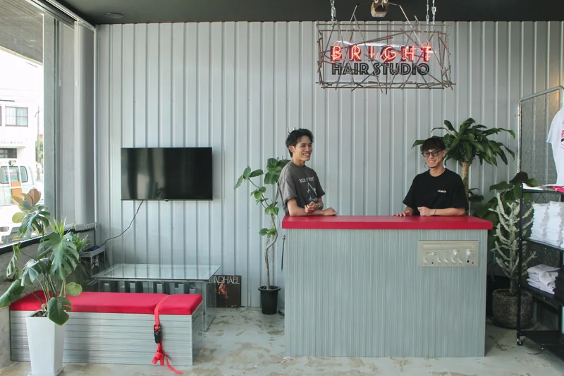 うるま市美容室のスタッフ