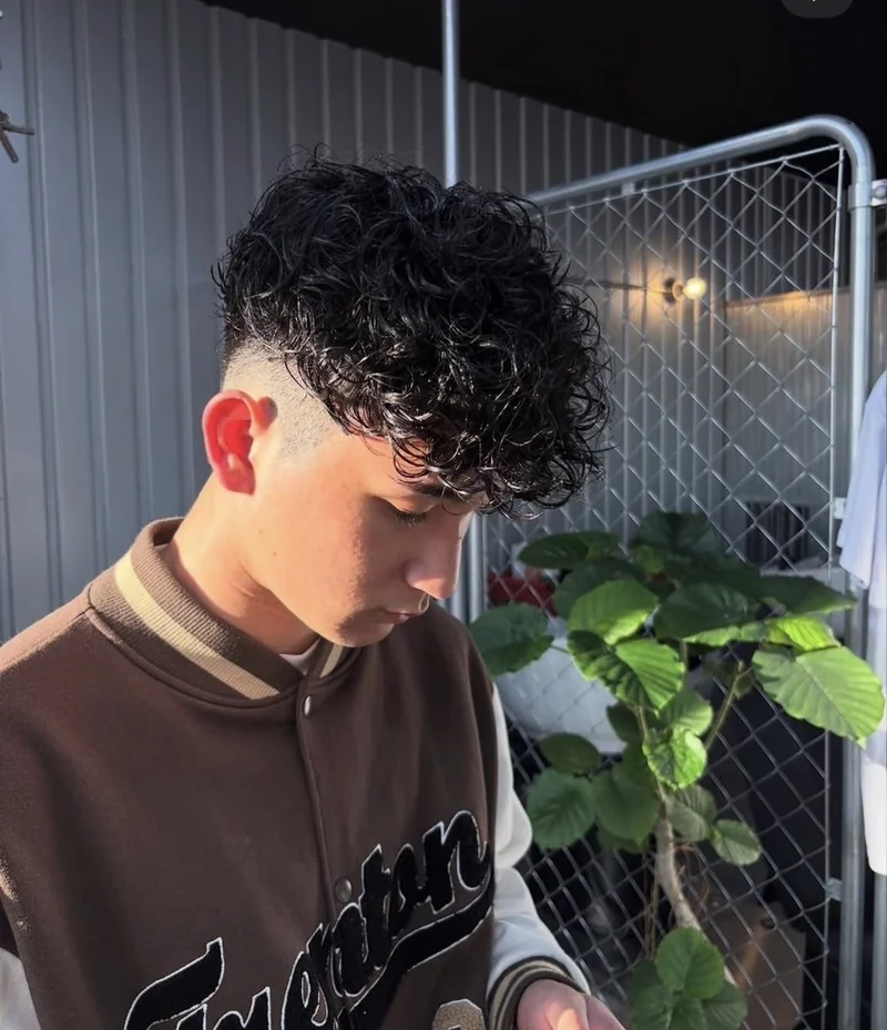 うるま市美容室BRIGHTのカット＋スペインカール